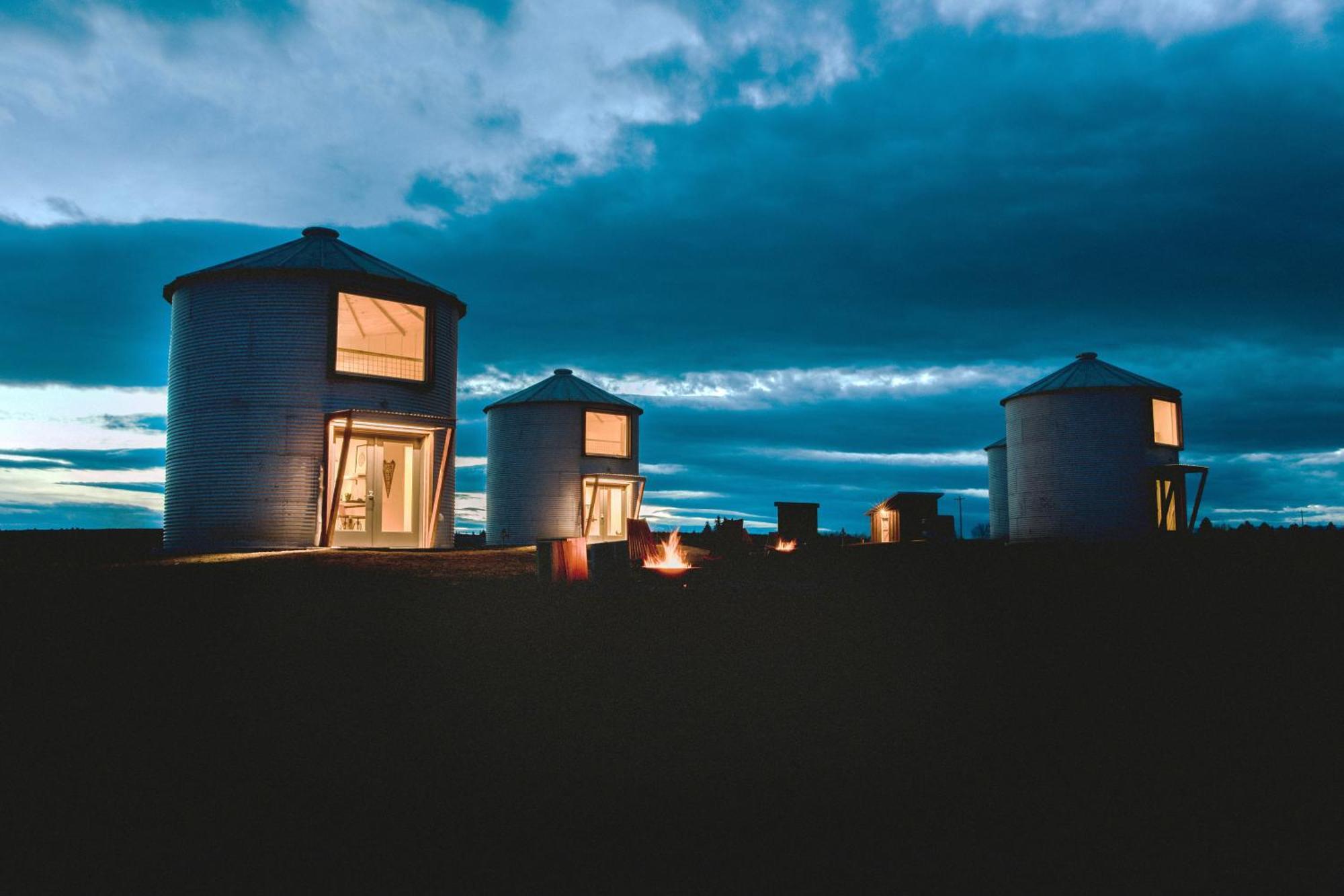 Clark Farm Silos - 5 Silo Mountain View Retreat カリスペル エクステリア 写真