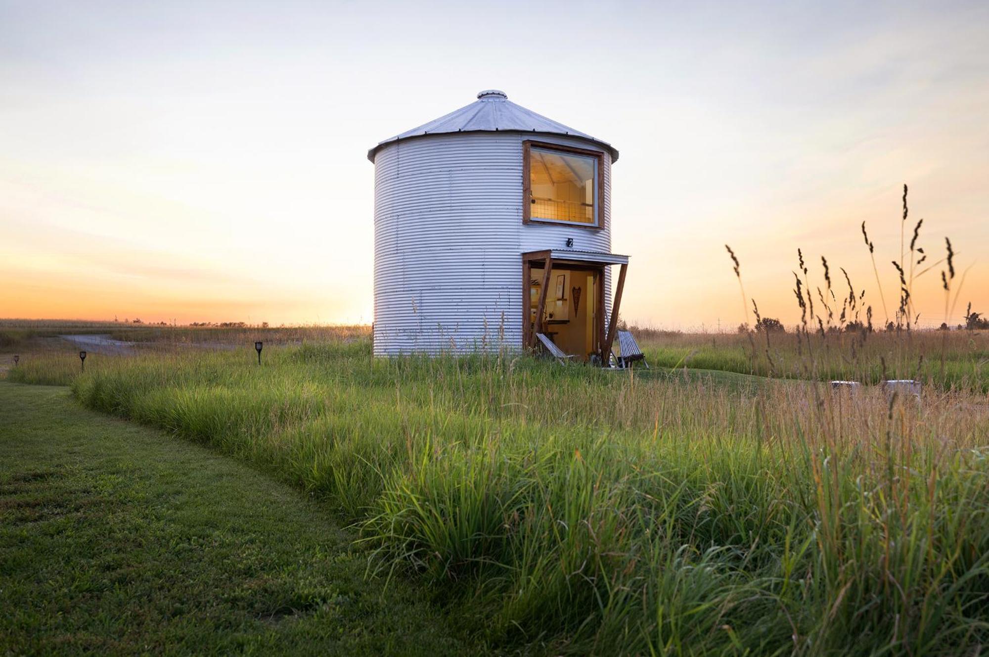 Clark Farm Silos - 5 Silo Mountain View Retreat カリスペル エクステリア 写真